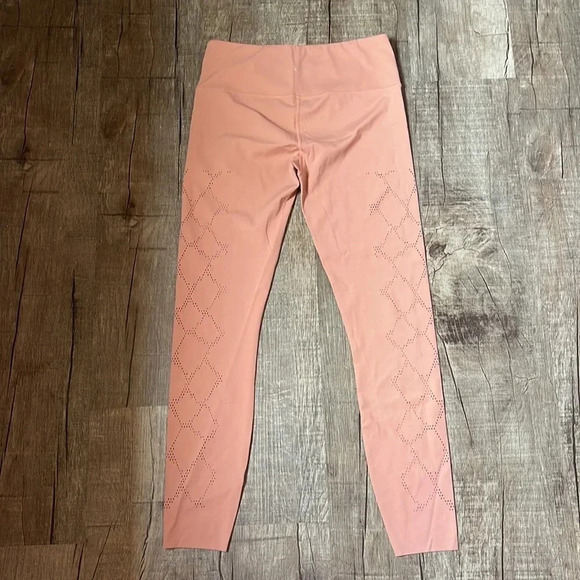 Varley - Peachish Pink - Leggings - Size Small - EUC!! - Picture 6 of 6